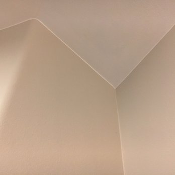 Oc Integrity Painting - Detail of the crisp lines cut from the cap and walls - Painters Near Me