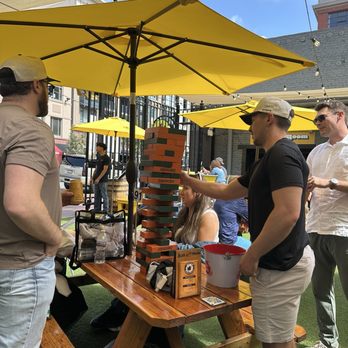Happy Does Bar - Patio games - Bars Near Me - San Diego, California