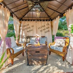 Vines and Villa Rentals - Newly installed and cozy!