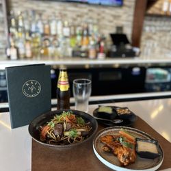 KAI Restaurant & Bar - Wings Rocoto Buffalo, Tallarín Saltado de Carne, Cuaqueña Beer.
