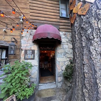LouEddie's Pizza - Bar - Pizza Near Me - Skyforest, California LouEddie's Pizza - Bar - Pizza Near Me - Skyforest, California