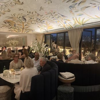 Dante Beverly Hills - Beautifully put together main dining area. - Cocktail Bars Near Me - Beverly Hills, California
