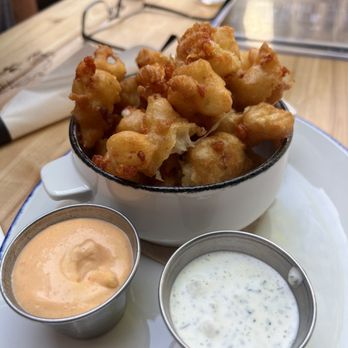 Willie Lill's Spirits & Kitchen - Cheese Curds - Sports Bars Near Me - Chicago, Illinois