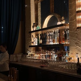 Casadonna - Front bar - Italian Near Me - Miami, Florida