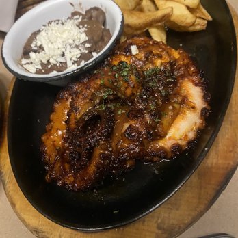 Mata - Octopus with fries and beans - Mexican Near Me - Ciudad de México, DIF