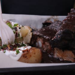 The Rib Shop - Costillas con papa