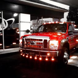 Wayne's Towing & Recovery