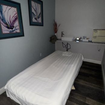 Bliss Spa - The room is really clean - Massage Therapy Near Me - Perris, California Bliss Spa - The room is really clean - Massage Therapy Near Me - Perris, California