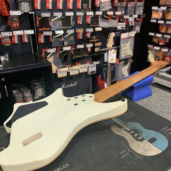 Guitar Center - Musical Instruments & Teachers Near Me - Murrieta, California