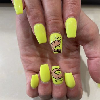 Queen Nails & Spa - Bio gel w shrimp detail - Nail Salons Near Me - Toronto, Ontario