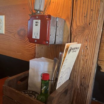 Silver Falls Brewery Barrel House - Nice to have chargers at the table - Breweries Near Me - Eugene, Oregon Silver Falls Brewery Barrel House - Nice to have chargers at the table - Breweries Near Me - Eugene, Oregon