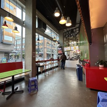 E-Jae Pak Mor - Interior facing kitchen, ordering area - Thai Near Me - Seattle, Washington
