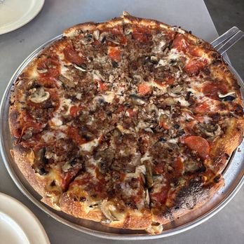 Warehouse Pizza - Pepperoni, sausage and mushroom pizza - Pizza Near Me - La Verne, California