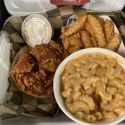 mild chicken sandwich fries and mac.