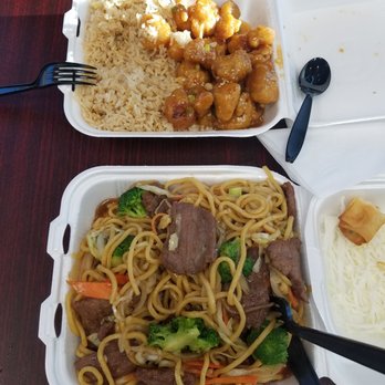 celina asian bistro - Yummy! Noodles with beef and orange chicken with fried rice. - Asian Fusion Near Me - Celina, Texas