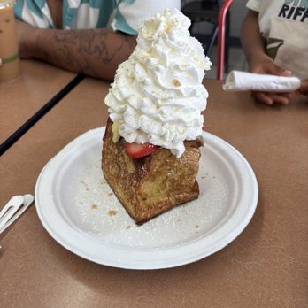 Button Up Cafe - Strawberry Cheesecake Stuffed French Toast - Breakfast & Brunch Near Me - Pearl City, Hawaii Button Up Cafe - Strawberry Cheesecake Stuffed French Toast - Breakfast & Brunch Near Me - Pearl City, Hawaii