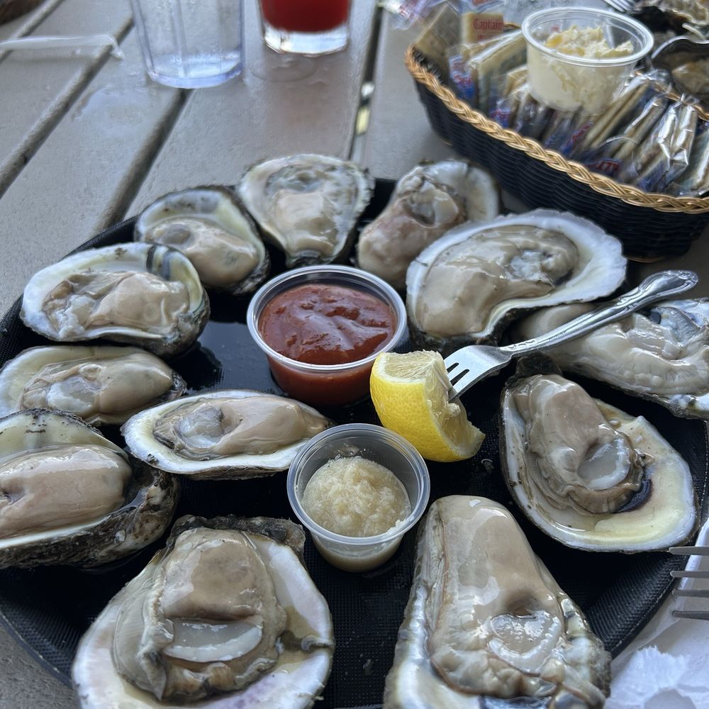 McElroy's Harbor House - Fresh oyster - Seafood Near Me - Biloxi, Mississippi McElroy's Harbor House - Fresh oyster - Seafood Near Me - Biloxi, Mississippi