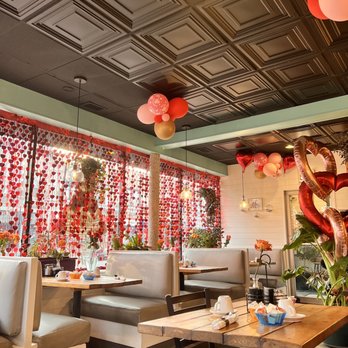 Honeybear Cafe - Valentine's Day theme - Breakfast & Brunch Near Me - Chicago, Illinois