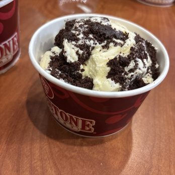 Cold Stone Creamery - OREO Cookies & Cream Extreme - Ready Now for my brother - Ice Cream & Frozen Yogurt Near Me - Miamisburg, Ohio Cold Stone Creamery - OREO Cookies & Cream Extreme - Ready Now for my brother - Ice Cream & Frozen Yogurt Near Me - Miamisburg, Ohio