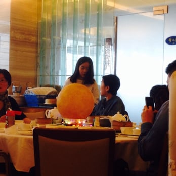 文鼎臺號 - Really big sesame ball (inside no filling), fun to order purely for photo opportunity - Dim Sum Near Me - Hong Kong, HK