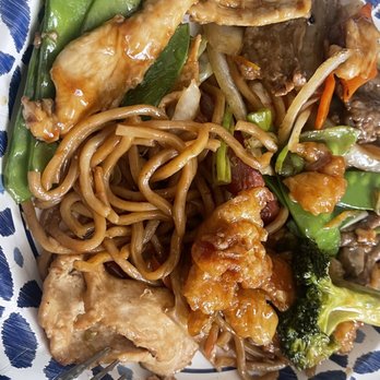 Dragon's Arch - Noodles Near Me - Walnut Creek, California
