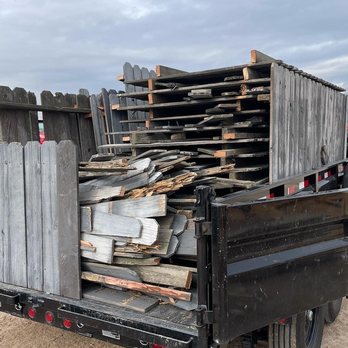 Godinez Trailer Rentals - Old fencing removal - Junk Removal & Hauling Near Me Godinez Trailer Rentals - Old fencing removal - Junk Removal & Hauling Near Me