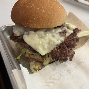 Burger Lounge - The Husky - Burgers Near Me - Walnut Creek, California