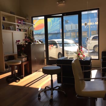 M-irror Salon - Hair Salons Near Me - Honolulu, Hawaii M-irror Salon - Hair Salons Near Me - Honolulu, Hawaii