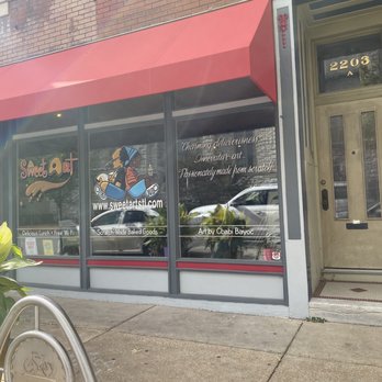 SweetArt - Store front of restaurant - Bakeries Near Me - Saint Louis, Missouri