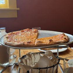 Cheese pizza