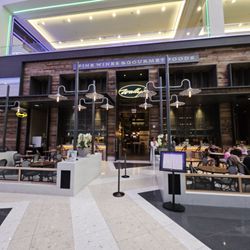 The District at Resorts World - The District Food options