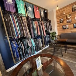 Four Hounds Distilling - Merch