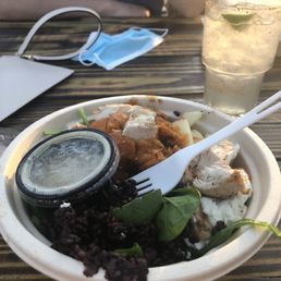 Rosemary bowl with chicken