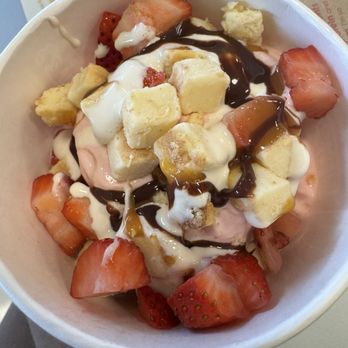 Menchie's Frozen Yogurt - Yummy creation - Ice Cream & Frozen Yogurt Near Me - Pinole, California Menchie's Frozen Yogurt - Yummy creation - Ice Cream & Frozen Yogurt Near Me - Pinole, California