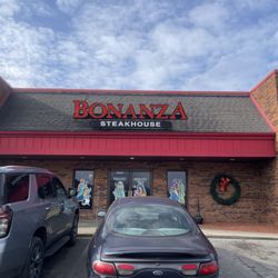 Bonanza Steakhouse - Fromt entrance