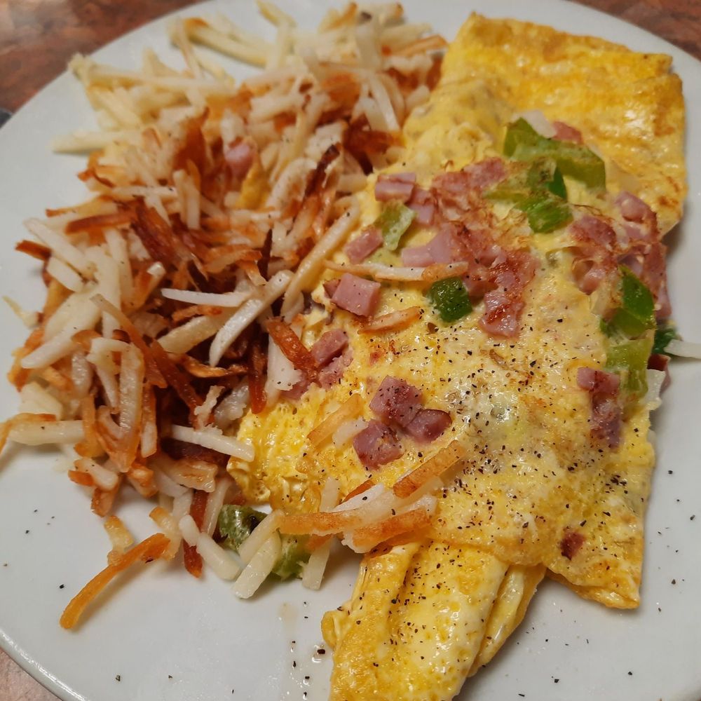 Ye Olde Pancake Station - Western Omelet with Home Fries - Breakfast & Brunch Near Me - Amarillo, Texas