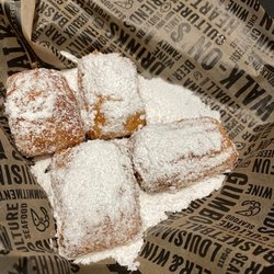 Walk-On's Sports Bistreaux - Tallahassee Restaurant - 07. Beignet