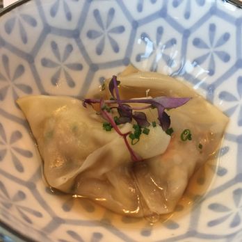 Kaori - Empanadillas de cerdo - Japanese Near Me - Tomares, SE