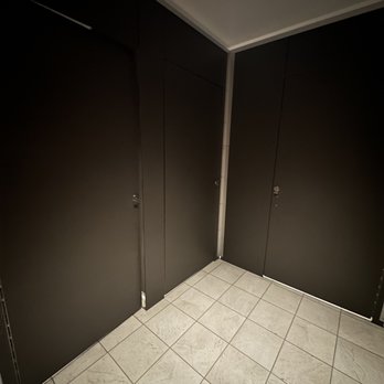 LB Steak - Bishop Ranch - Bathroom stalls are completely private - Steakhouses Near Me - San Ramon, California LB Steak - Bishop Ranch - Bathroom stalls are completely private - Steakhouses Near Me - San Ramon, California