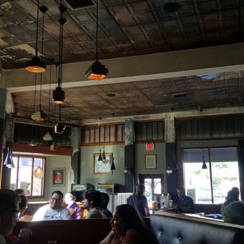 Francis Bogside - Gastropubs Near Me - San Antonio, Texas