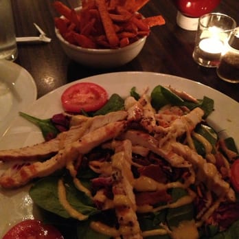 Galaxy Cafe - House spinach salad with grilled chicken and sweet potato fries - American Near Me - Austin, Texas