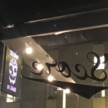 Score on Davie - Sports Bars Near Me - Vancouver, British Columbia Score on Davie - Sports Bars Near Me - Vancouver, British Columbia