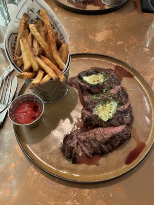 Maine Street Bistro by null