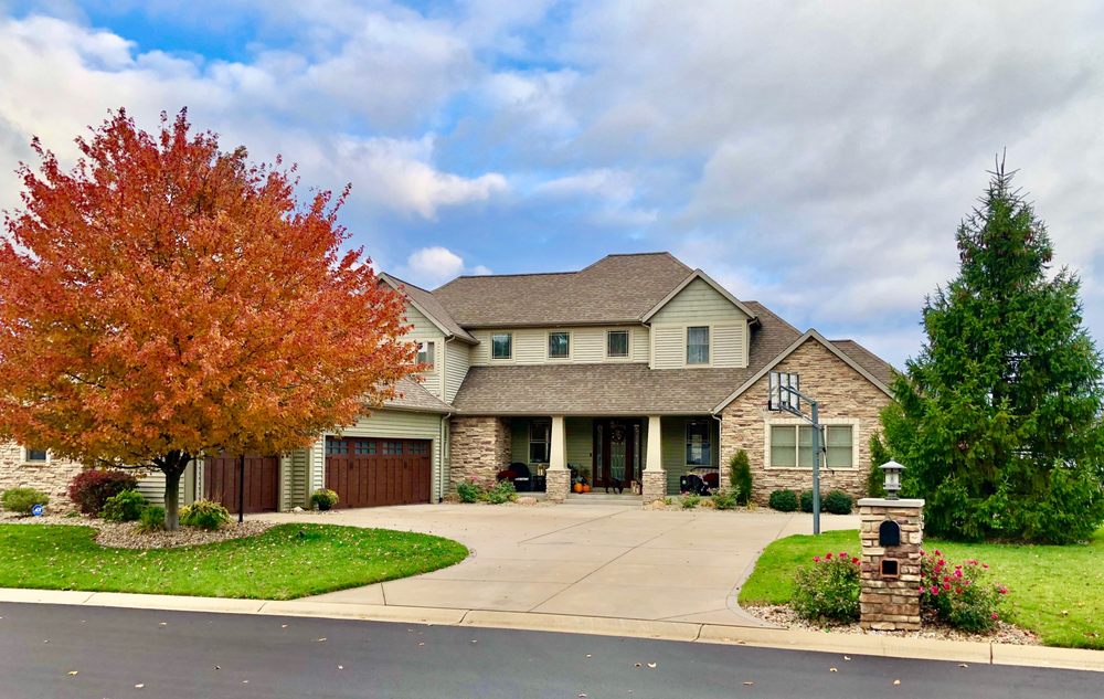 KELLY KRYDERHOWARD HANNA SB REAL ESTATE Contact Agent 10 Photos