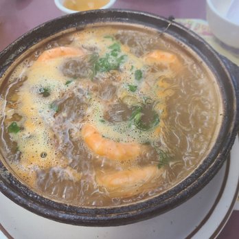 Mai Lan Fine Vietnamese Cuisine - Jumbo prawns with long rice - yum! - Vietnamese Near Me - Honolulu, Hawaii