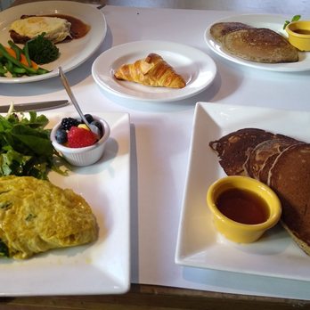 Del Ray Cafe - Brunch is served - French Near Me - Alexandria, Virginia