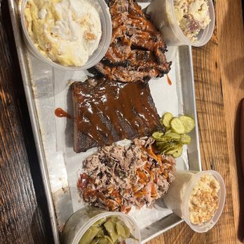 Edley's Bar-B-Que - the smoker sampler - Barbeque Near Me - Nashville, Tennessee Edley's Bar-B-Que - the smoker sampler - Barbeque Near Me - Nashville, Tennessee