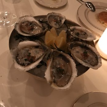 The Grill - Oysters from Long Island - Cocktail Bars Near Me - New York, New York