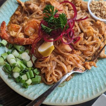 Thai Room - Thai Near Me - Toronto, Ontario