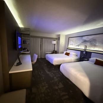 Marriott Phoenix Airport - Hotels Near Me - Phoenix, Arizona Marriott Phoenix Airport - Hotels Near Me - Phoenix, Arizona